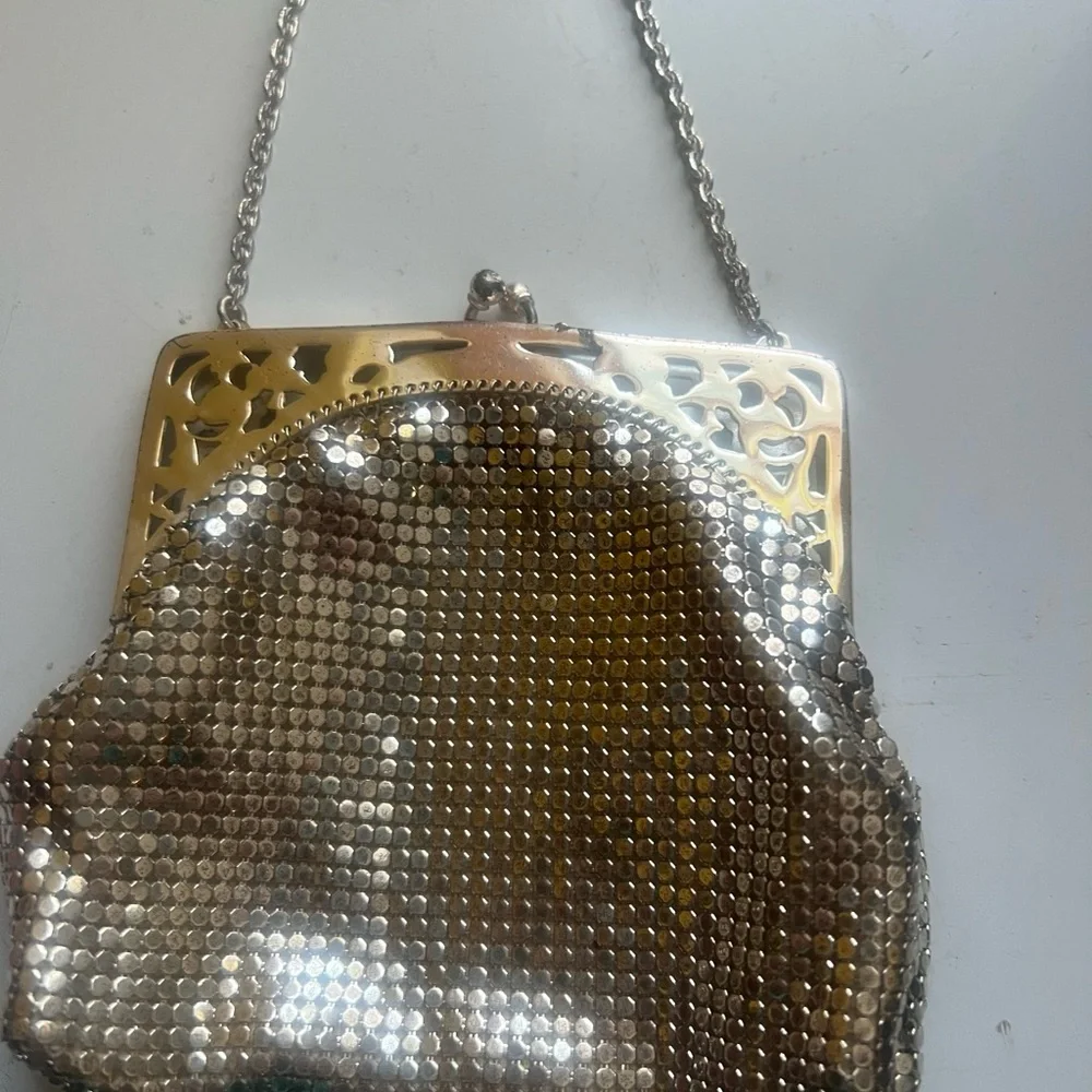 Antique / Vintage mesh purse w/mirror - Picture 2 of 5